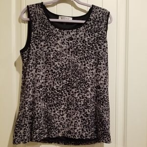 Mix Black & White top